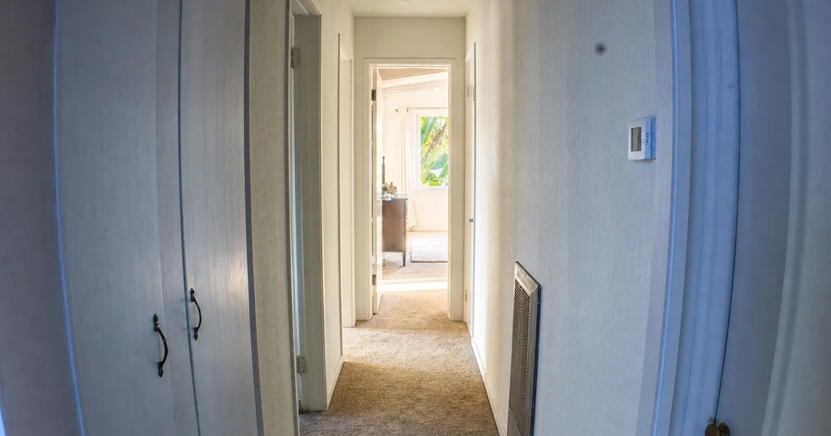 A Home Interior With Carpet in Tarzana, CA